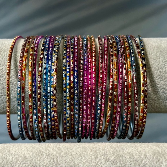 Multi-color set of bangles - Picture 3 of 3